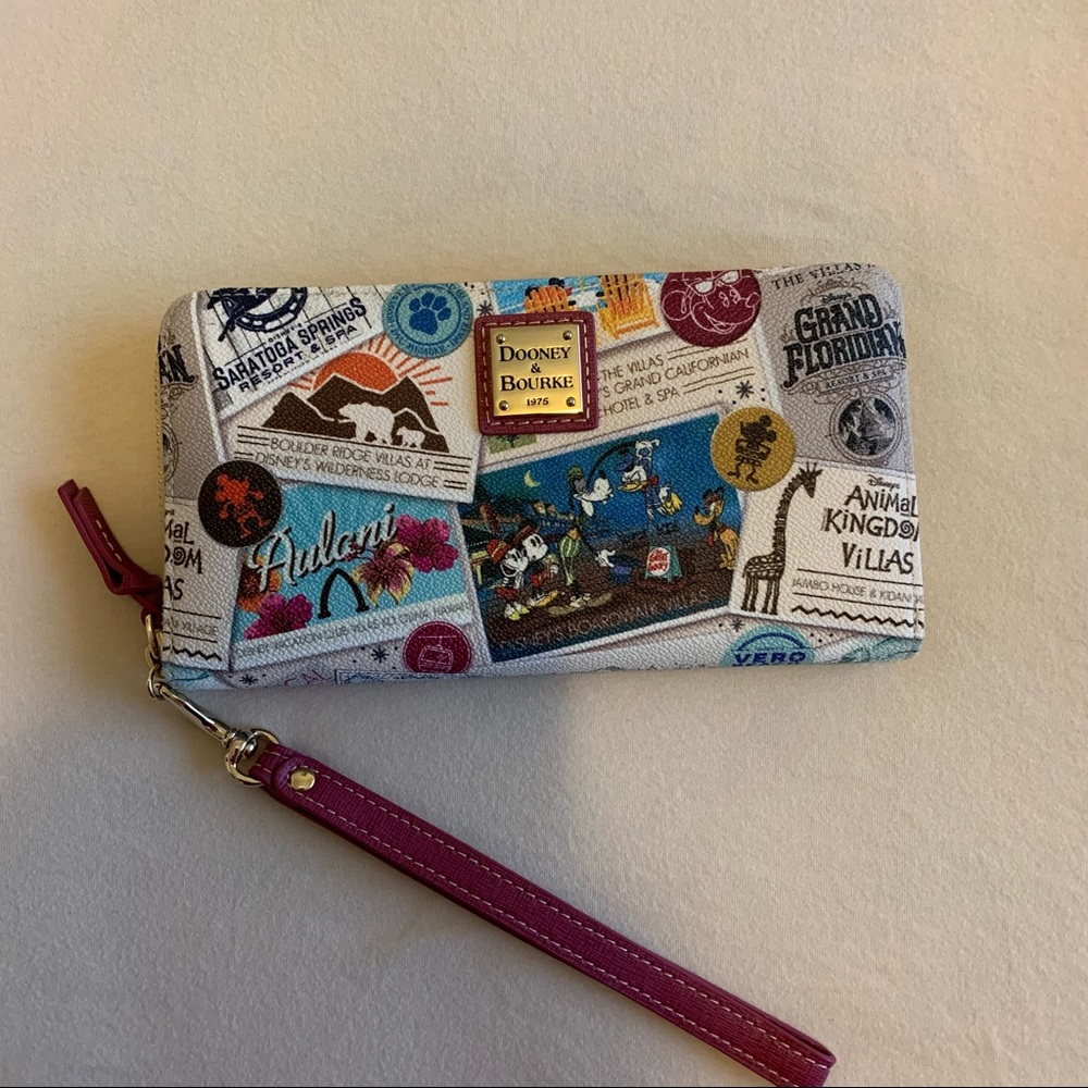 Disney Dooney & Bourke DVC Wallet